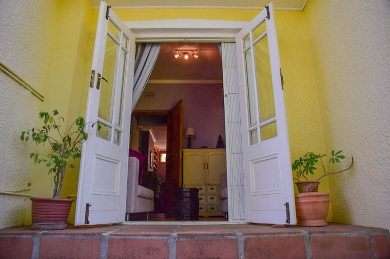 On Pinewood Guest House, Cape Town, South Africa