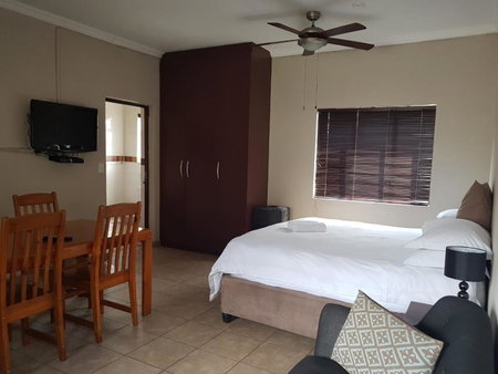 Private Apartments & Biz Stays Pretoria, Pretoria, South Africa