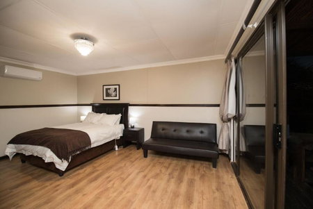 StableWood Lodge, Kimberley, South Africa