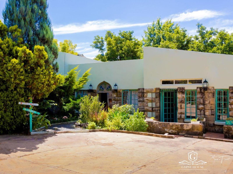 Gypsy Wagons and Vans, Clarens, Clarens, South Africa