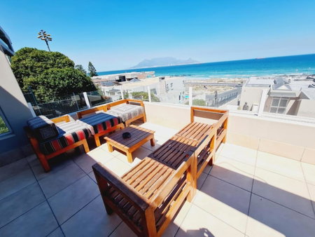 2WhiteWaters Bloubergstrand Homestay, Bloubergstrand, South Africa