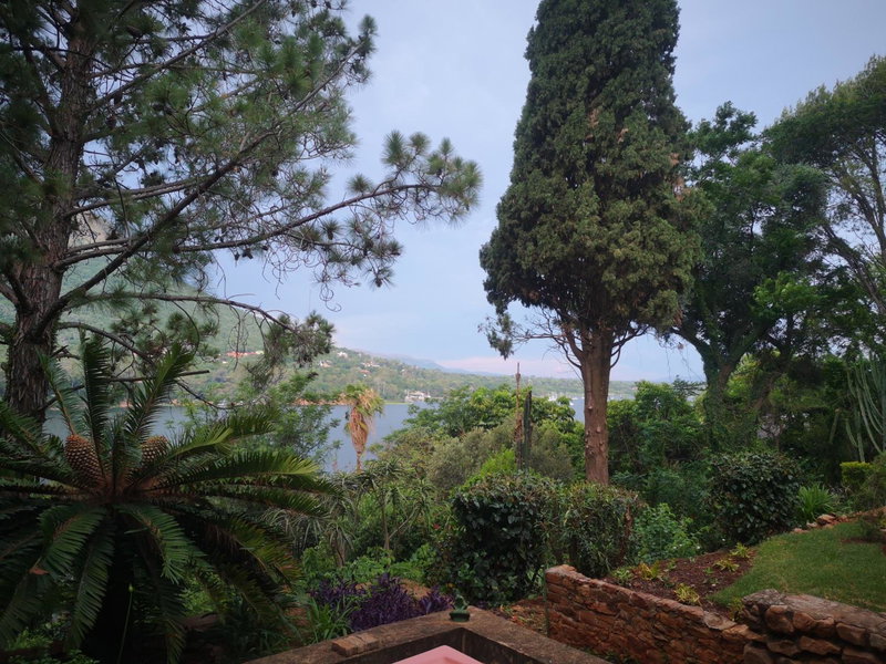 Metsing at Harties, Hartbeespoort, South Africa