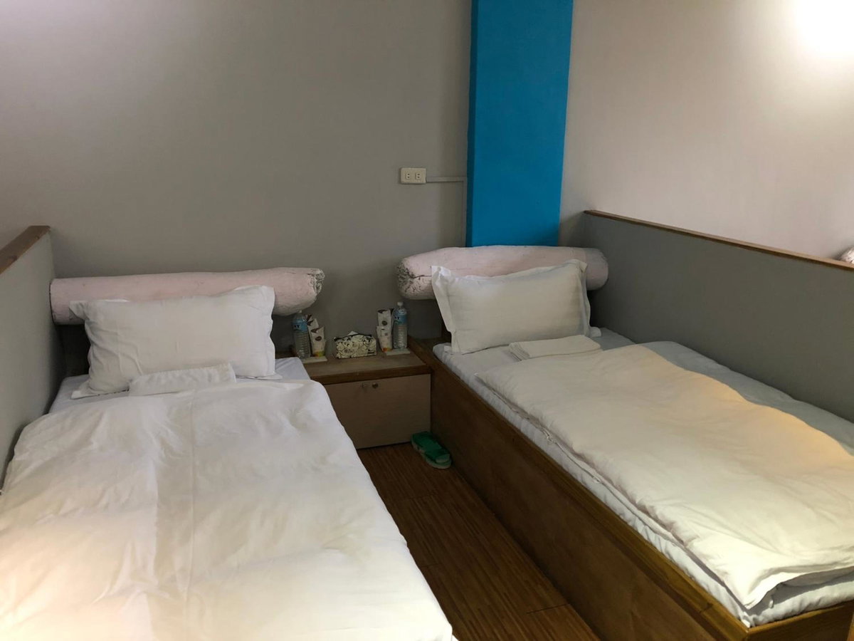 Hotel · 一個好人民宿 青年旅舍衛浴共用的超級小隔間 花蓮縣民宿2410號, Hualien City
