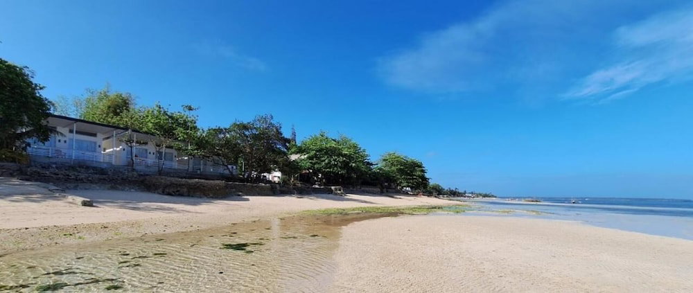 Hotel · Mandala Beach Cebu by Hiverooms, Daanbantayan