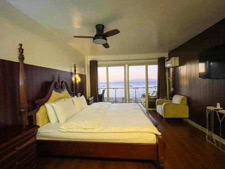 Montani Beach Resort Puerto Galera powered by Cocotel, Puerto Galera, Philippines