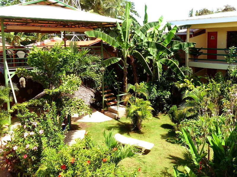 Blue Abyss Resort, Moalboal, Filipinas