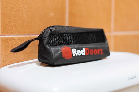 RedDoorz @ La Casa Guesthouse, Angeles City, Филиппины