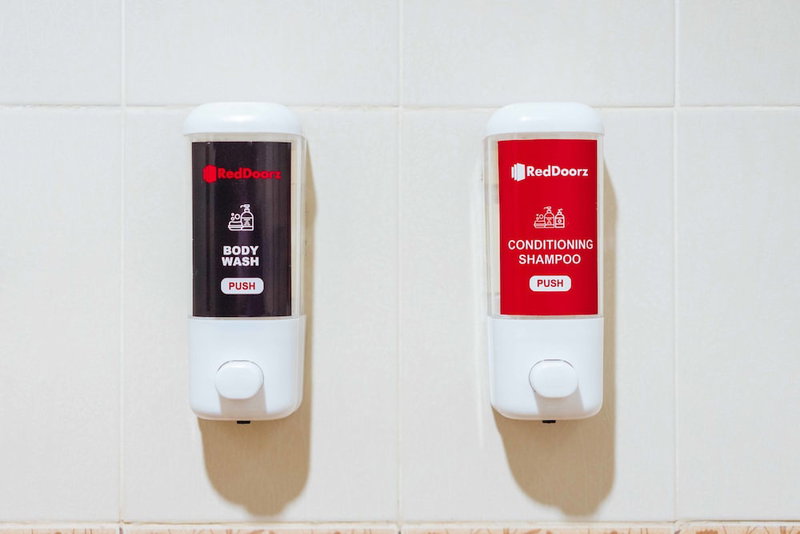 RedDoorz @ La Casa Guesthouse, Angeles City, Филиппины