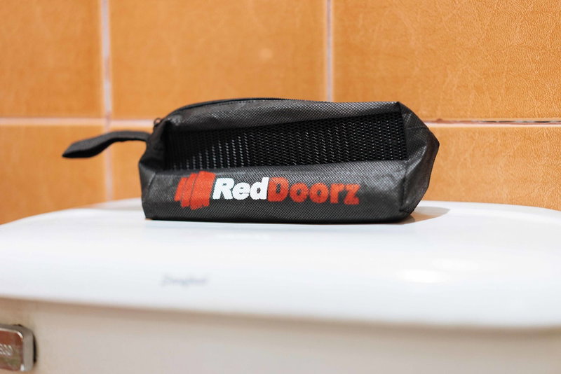 RedDoorz @ La Casa Guesthouse, Angeles City, Филиппины