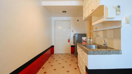 RedDoorz at The Providence Tower, Manila, Филиппины
