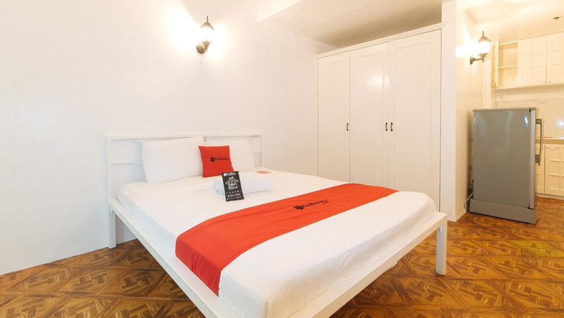 RedDoorz at The Providence Tower, Manila, Филиппины