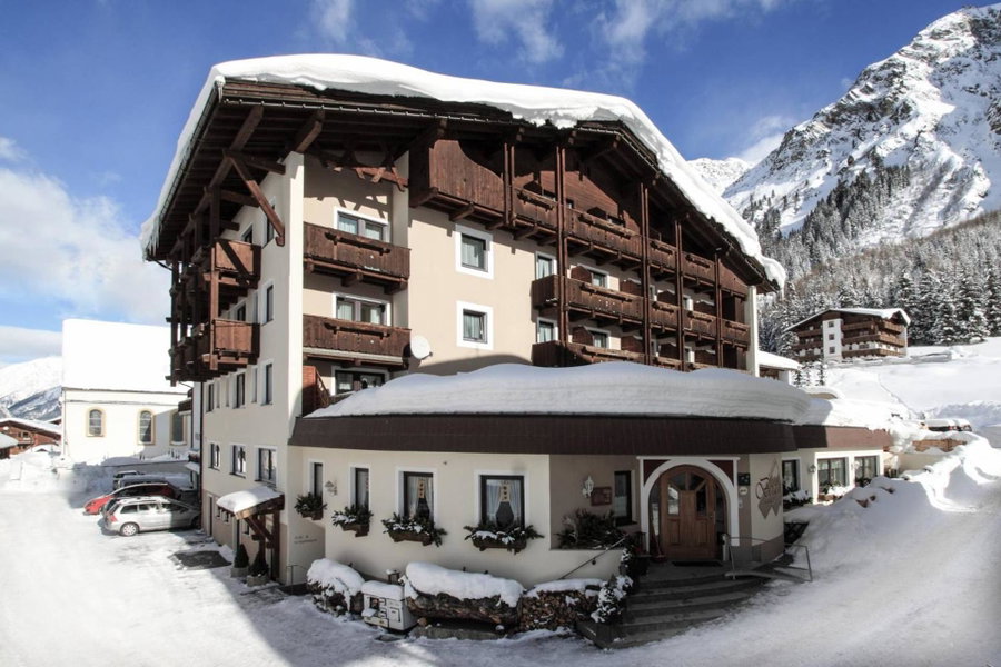 Hotel Bergland Superior, Sankt Leonhard im Pitztal, Austria