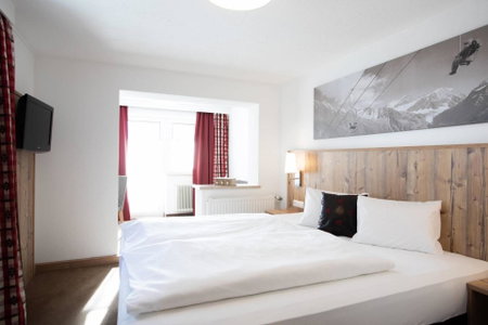 Hotel Bergland Superior, Sankt Leonhard im Pitztal, Austria