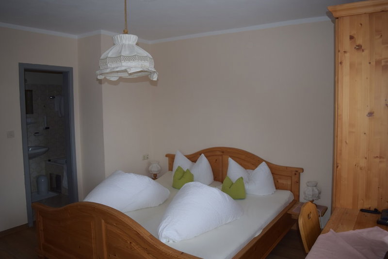 Gasthof Pension Aschlandhof, Obsteig, Austria