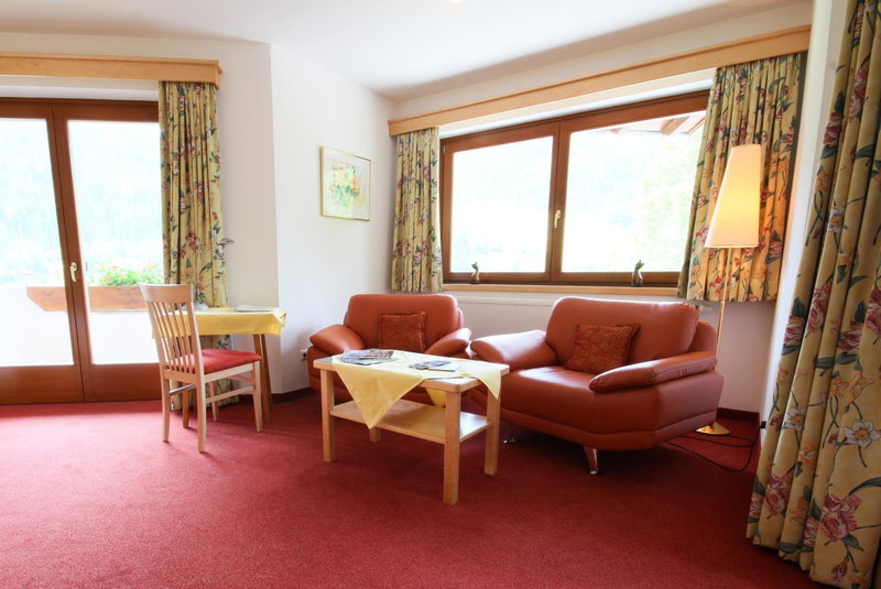 Hotel Haus Sonnblick, Bad Kleinkirchheim, Austria