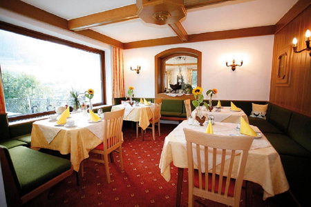 Hotel Haus Sonnblick, Bad Kleinkirchheim, Austria