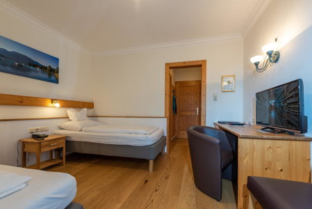 Hotel & Restaurant Ragginger Attersee, Nussdorf am Attersee, Austria