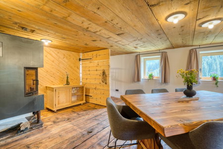 Jup - a luxury boutique chalet, Warth am Arlberg, Austria