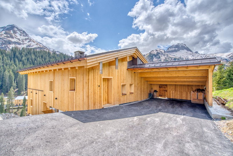Jup - a luxury boutique chalet, Warth am Arlberg, Austria