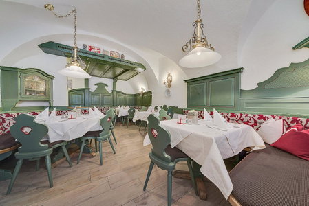 Gasthof Hotel Hauslwirt, Golling an der Salzach, Austria