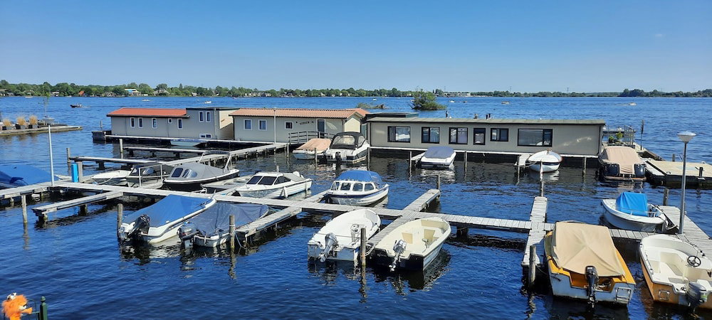 Visserslust Rooms, Appartments and Houseboats, The Netherlands