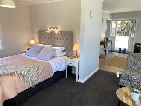 Ohariu Farm Cottage, Johnsonville, New Zealand