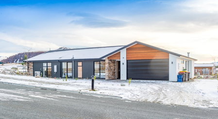 Snow Pine Apartment, Lake Tekapo, New Zealand