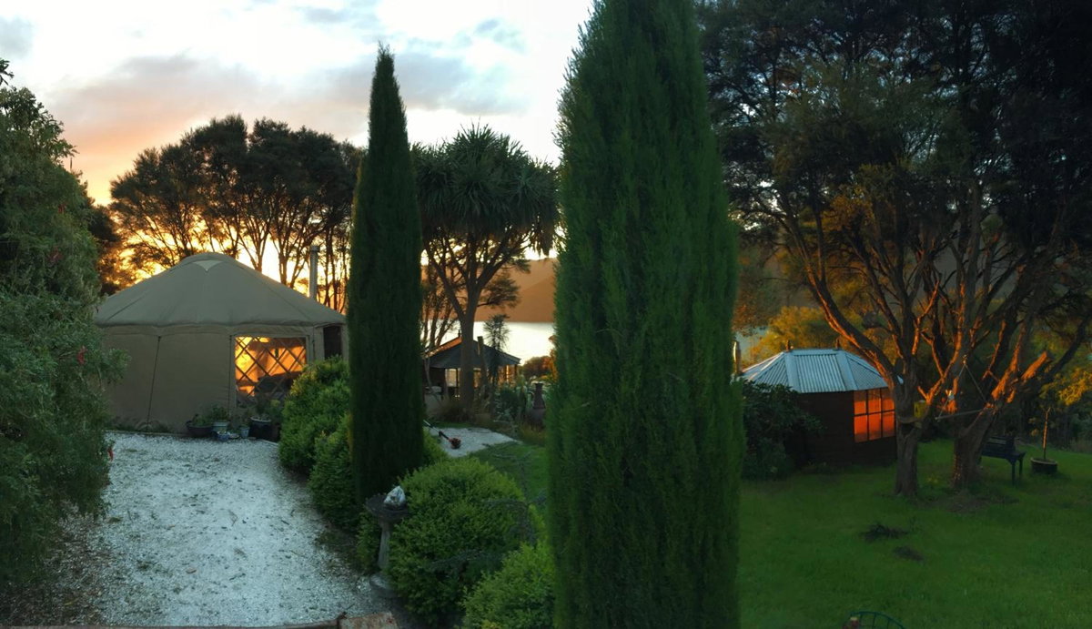 Hotel · Ngahere Hou Glamping, Kenepuru Head