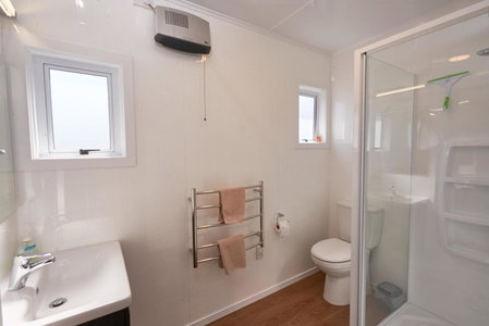 Accommodation Fiordland The Bach - One Bedroom Cottage at 226B Milford Road, Te Anau, New Zealand
