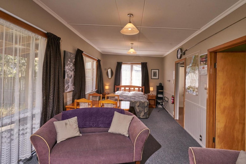 Accommodation Fiordland The Bach - One Bedroom Cottage at 226B Milford Road, Te Anau, New Zealand