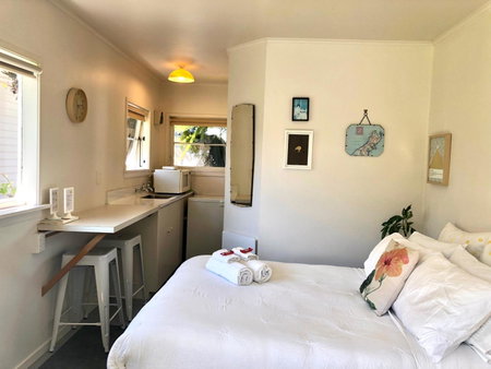 Sunny, Serene Studio @ Motueka, Motueka, New Zealand