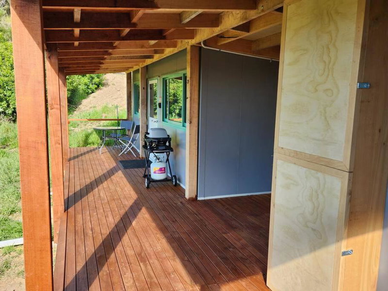 Glenwood Akaroa Bush Retreat - Kanuka Hut, Akaroa, New Zealand