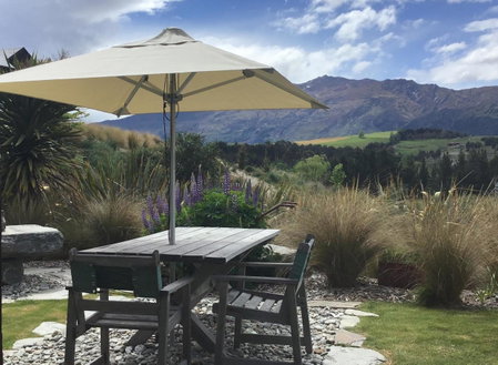 Hawkridge Chalet - Honeymooners Chalet, Arrowtown, New Zealand