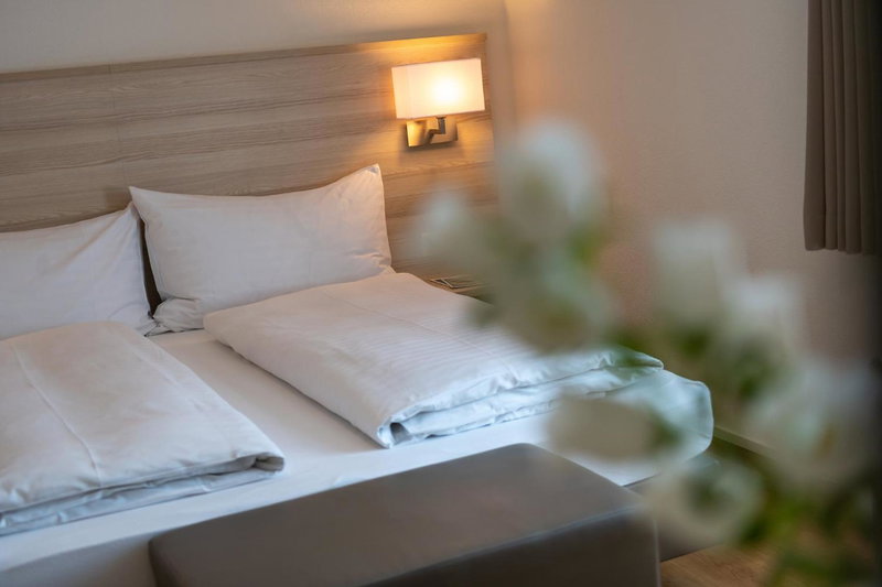 Hotel Garni Rössli - velofreundlich - free parking, St. Gallen, Suiza