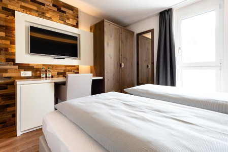 Hotel & Cafe Rubus, Effretikon, Switzerland