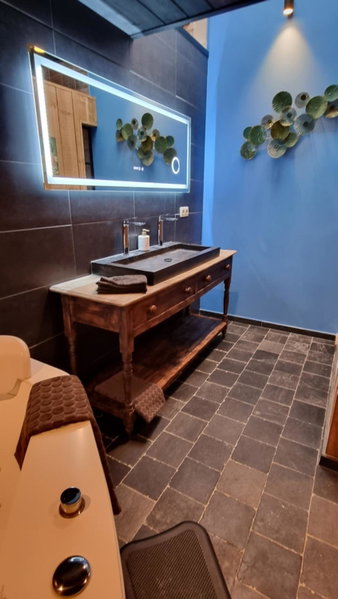 Een vleugje wellness in de Voerstreek - Bed & Breakfast Onder de Poort, Vise, Belgium