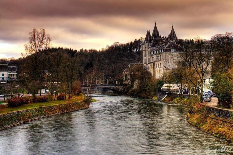 Lî Stôle, Belgium