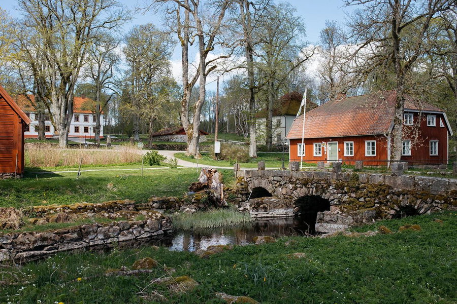 Vandrarhemmet Årås Säteri och Trädgårdar, Årås, Sweden