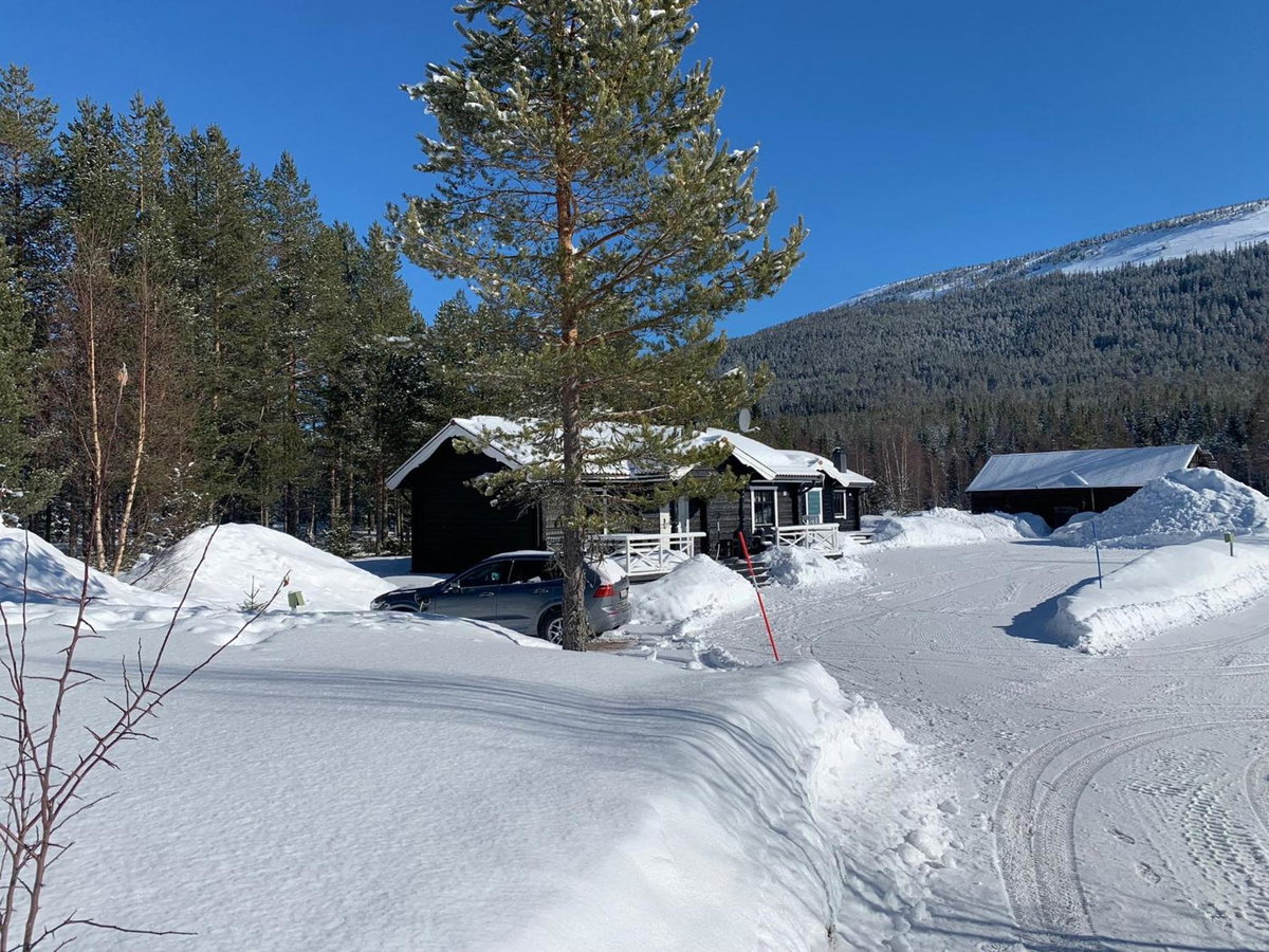 Hotel · Nymon Mountain Lodge, Stöten