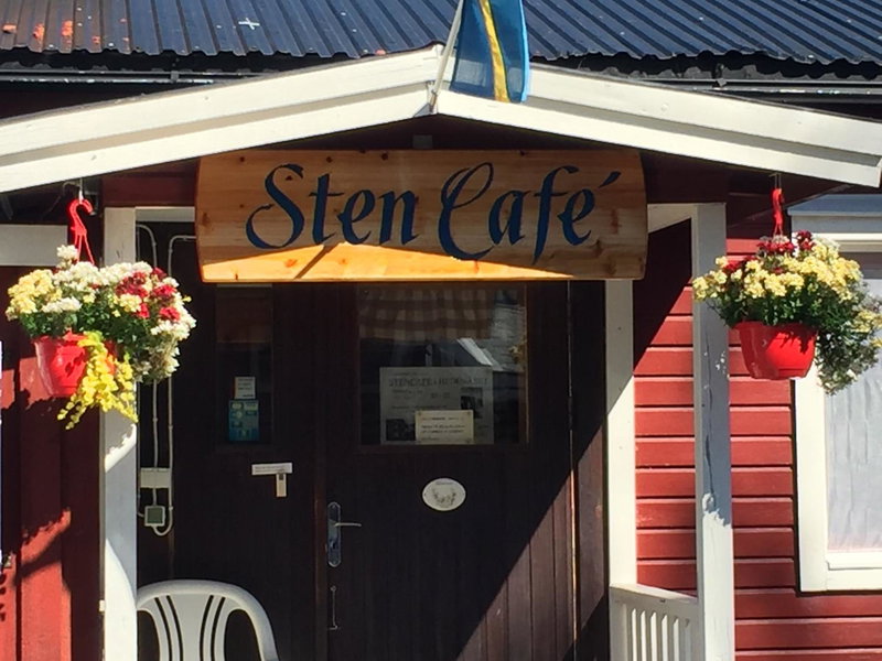 Stuga vid Hedenäsets stencafé, Hedenäset, Sweden