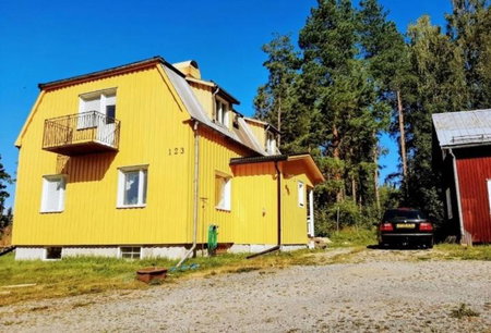 Cheerful 1-bedroom, 120 m from Sandbach, Bräcke, Sweden