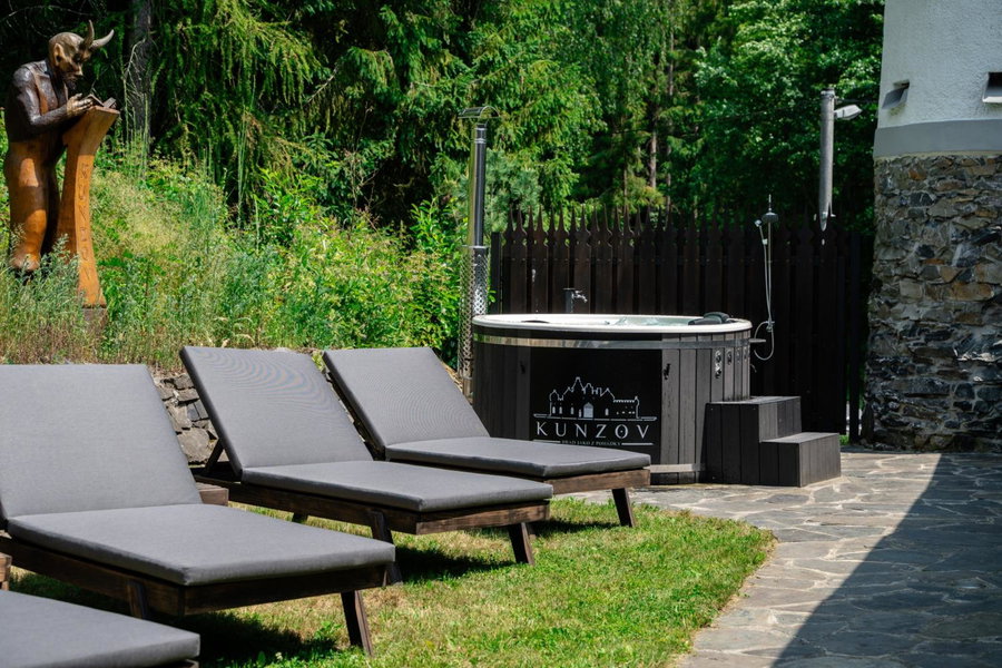 Hrad Kunzov Boutique Hotel & SPA & Restaurant, Radíkov, República Checa