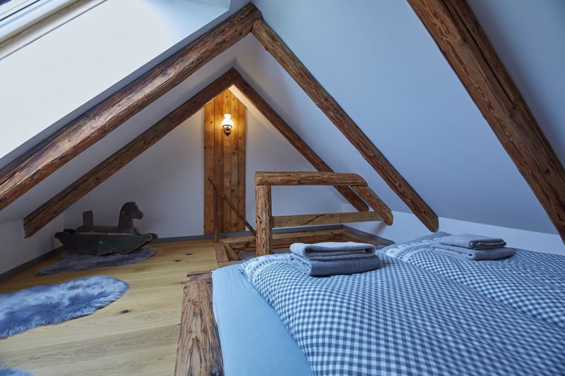 Božská usedlost, Loktuše, Czechia