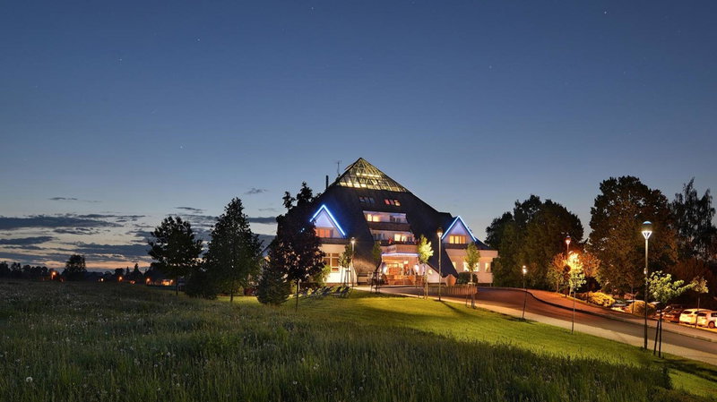 Lázeňský hotel Pyramida, Františkovy Lázně, Tchéquie