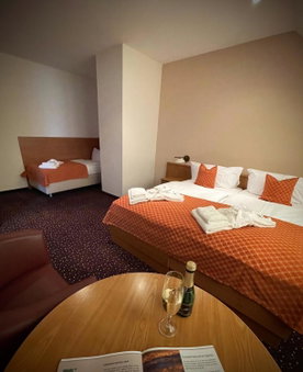 Lázeňský hotel Pyramida, Františkovy Lázně, Tchéquie