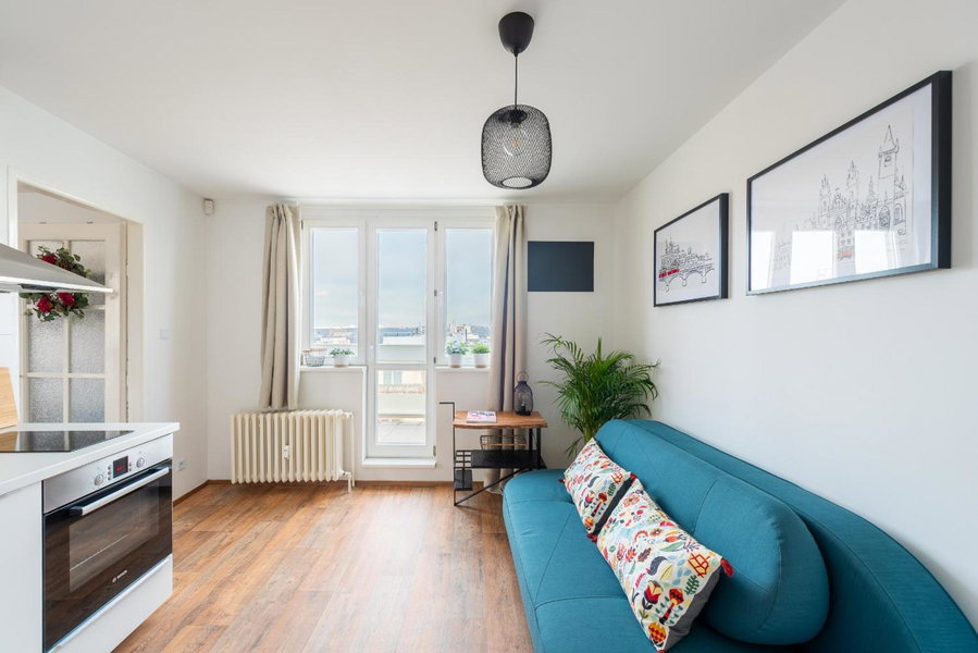BRIGHT CHARMING Apt with TERRACE, PARKING & AirCo., Prague, Czechia