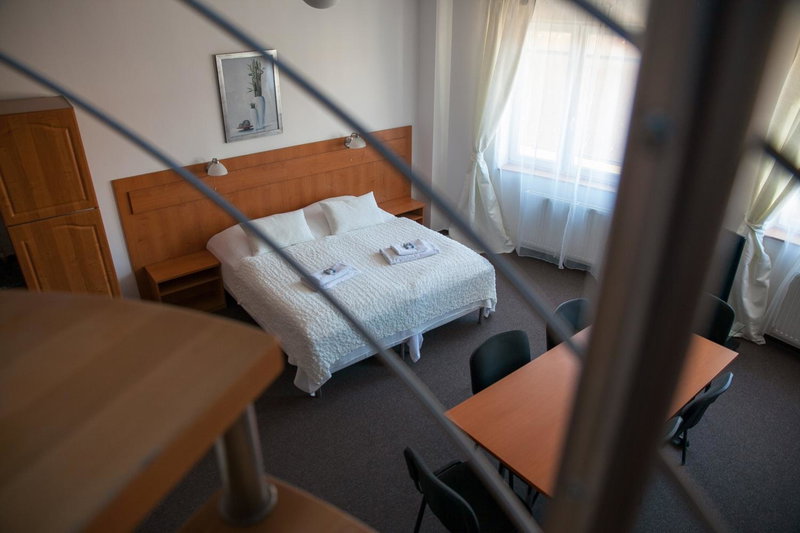 Café Kaftan - pension, Kolín, Czechia