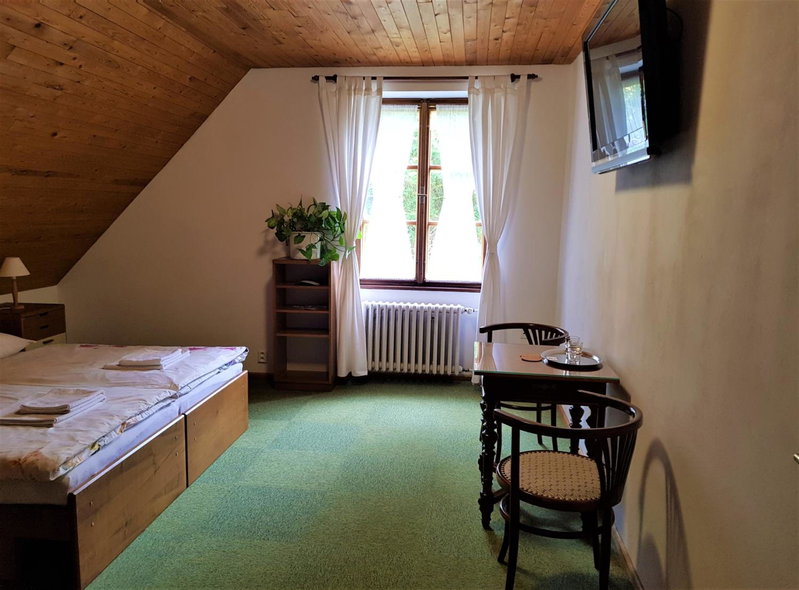 Chalupa pod strání, Telecí, Czechia