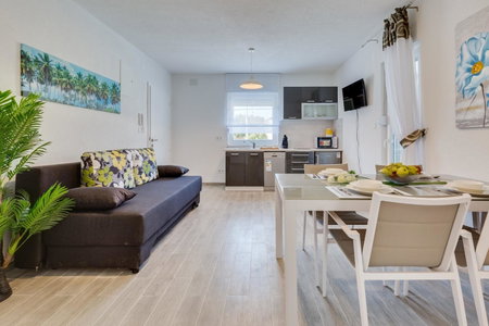 Apartmani Kaštelina, Vir, Croatia