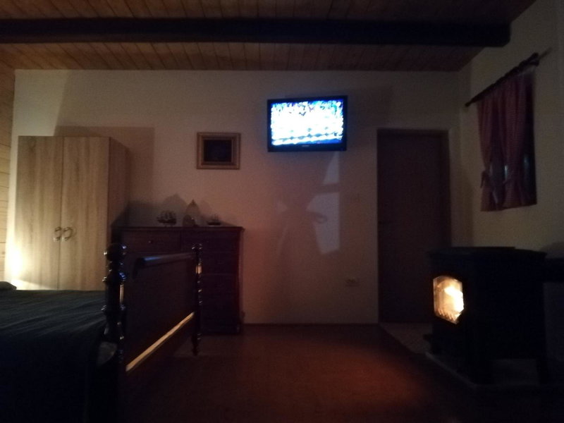 Pod orehom drvena kuća i sauna, Krapina, Хорватия